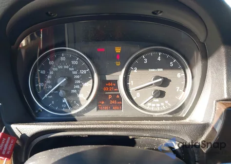 2011 BMW 328I xDrive z USA, uszkodzony, nr VIN WBAPK5G53BNN25872